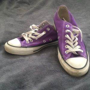 Selling Converse All Star Im purple